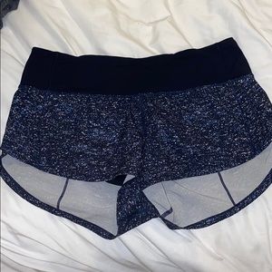 Pattered Lululemon shorts, Size 4